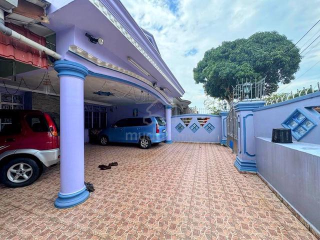 Taman Rinting, single storey, Endlot with 10ft land, renovated 1