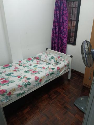 Room for rent . 1