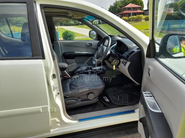 2014 Mitsubishi TRITON 2.5 VGT GL (A) - 5