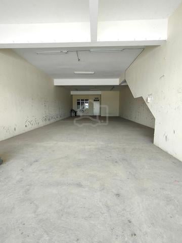 Pekan Nanas Double Storey Shoplot Kangkar Pulai 1
