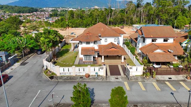 Double Storey BUNGALOW CORNER LOT, Forest Heights, Senawang, Seremban 1