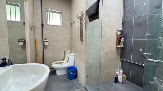 Taman Kingfisher 2 Storey Semi Detached House for Sale 1