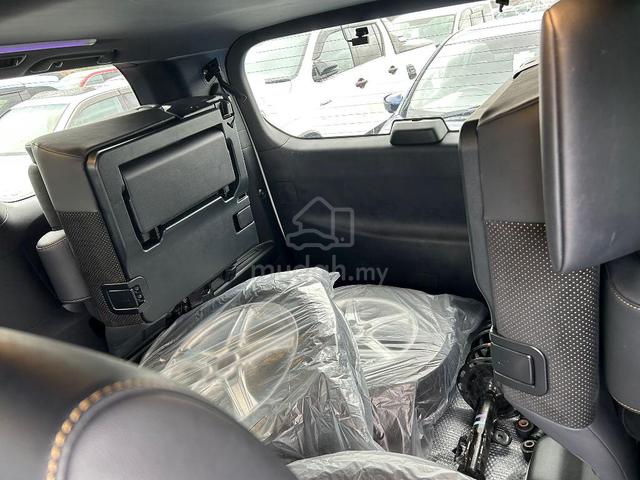 TOYOTA ALPHARD 2.5 S TYPE GOLD II SUNROOF Year2022 - 5