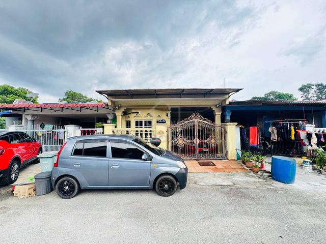 FULLY EXTENDED Single Storey Bandar Kinrara 4 BK4 BK 4 Puchong 1