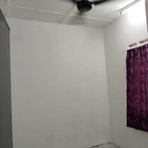 2 Storey House in Taman Nora Ulu Tiram for rent 3