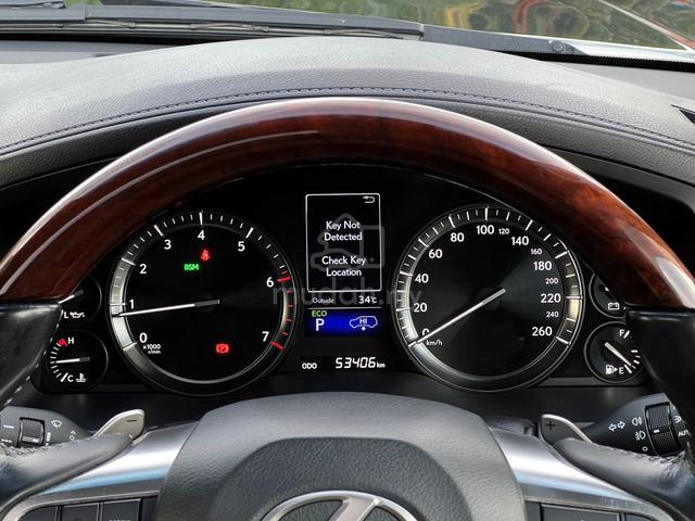 2017 Lexus LX570 5.7 (A)1OWR,LOW MIL,GD CONDITION - 4