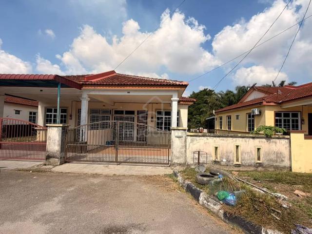 SEMI D TAMAN AMAN SEJAHTERA, PARIT BUNTAR. 100% Loan Available 1