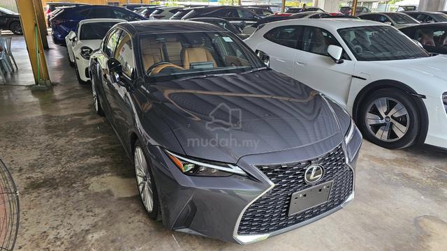 2021 Lexus IS300 2.0 4.5Grade Sunroof - 2