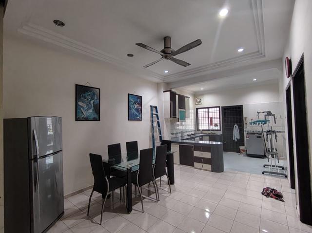 For Rent / Jalan Kenari /Bandar Putra/Kulai /Fully furnished 1