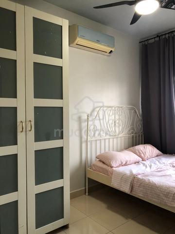 MIDDLE ROOM, Ampang Boulevard [female only] 1