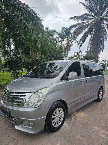 2011 Hyundai GRAND STAREX 2.5 CRDi VGT (A) - 2