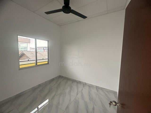 Hostel For Rent At Kampung Baru Sungai Buloh 1