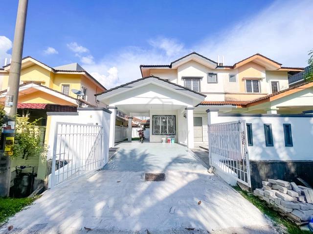 FACING OPEN! Double Storey Semi D Cluster Bandar Tasik Puteri 1