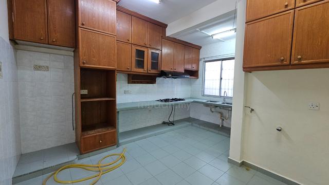 (Nice unit) 2 Storey Terrace @ Taman Puchong Utama 3