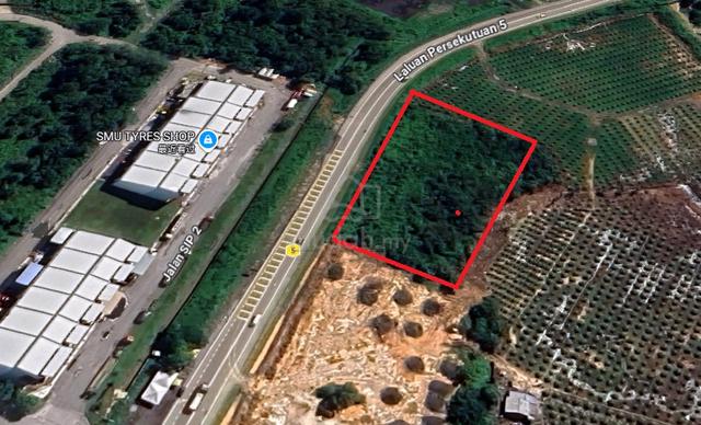 Agriculture Land along Laluan Persekutuan 5(main road) @ Sungai Pelek 1