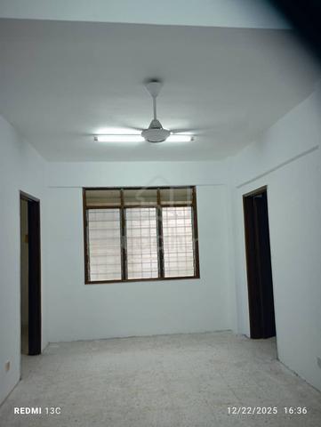 Dahlia Apartment Puchong 1