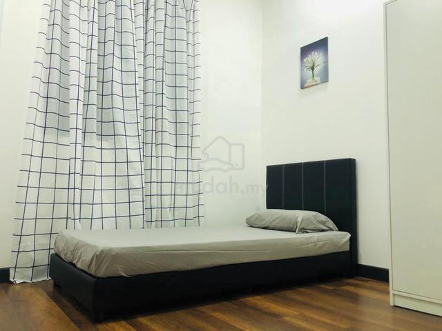 Symphony Tower Menara Simfoni C180 AEON THE MINE BALAKONG SMALL ROOM 1