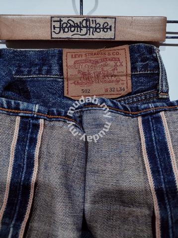 33 Vtg Levis 502 Big E Selvedge Jeans 