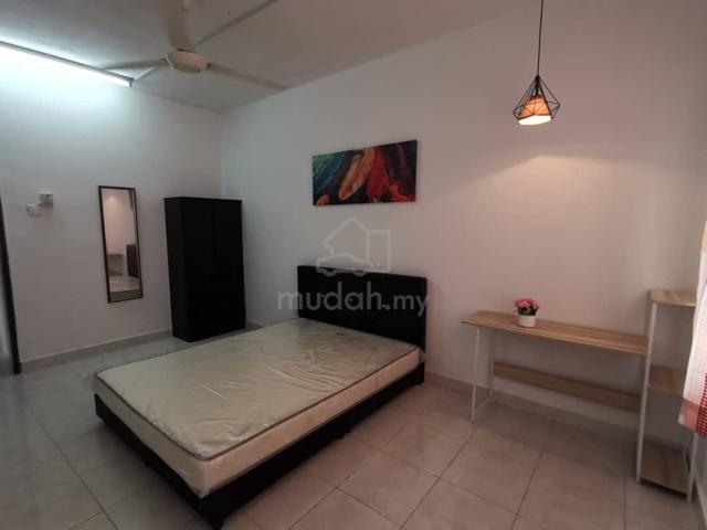 Master Room Block C Mentari Court, Bandar Sunway Petaling Jaya 3