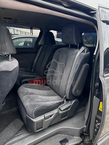 (ACR50 2017 reg) 2013 Toyota ESTIMA 2.4 - 3