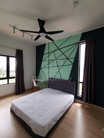 Master Bedroom for Rent – The Olive @ Sunsuria City 1