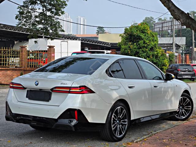 /25✨Bmw 520i 2.0 M SPORT G60 U.warranty new model - 2