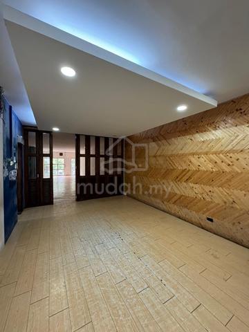 Taman Connaught Cheras 1st floor shop office 30x80 Super Hot Area 1