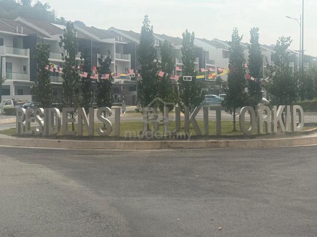 Cheras @ Batu 9 Orchid Hills 3 Storey Semi-D House for Rent 1