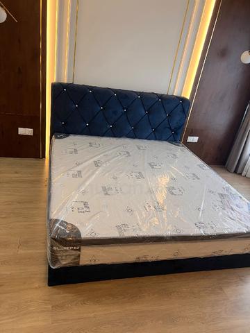 Katil King size - photo 2 of 6