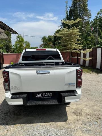 2023 Isuzu D-MAX 1.9 PREMIUM (A) - 2