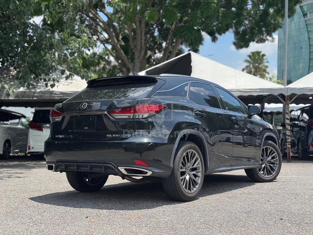 2021 Lexus RX300 2.0 F-SPORT Black Interior - 4