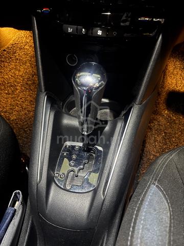 2013 Peugeot 208 1.6 VTI ALLURE (A) - 4