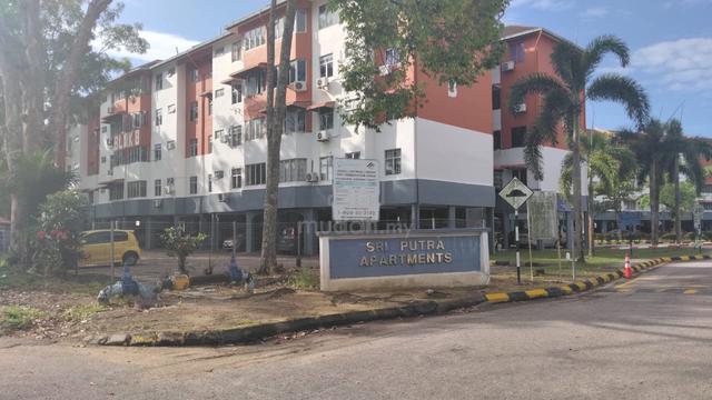 Sri Putra Apartment 1