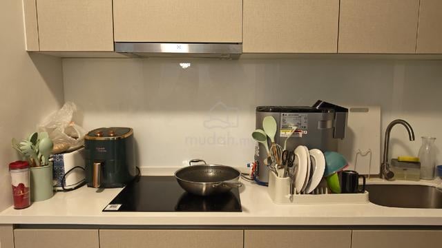 small room for rent at pudu lrt 1