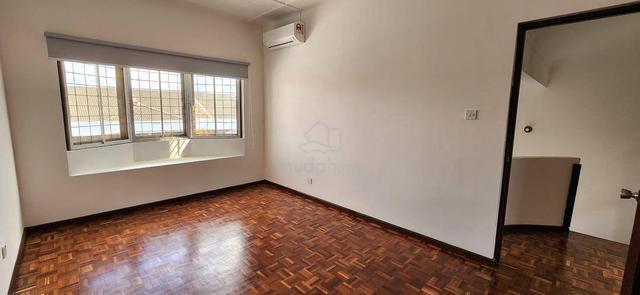 Jalan Song Double Storey Terrace House FOR RENT 1