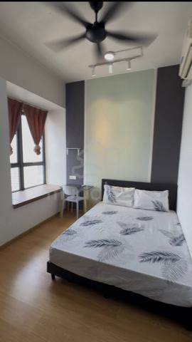 Danga Bay Medium Room For Rent Bus to CIQ JB 1