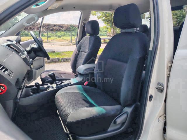 Toyota HILUX 2.5 G VNT (A) SUPER CLEAN NO OFFROAD - 4
