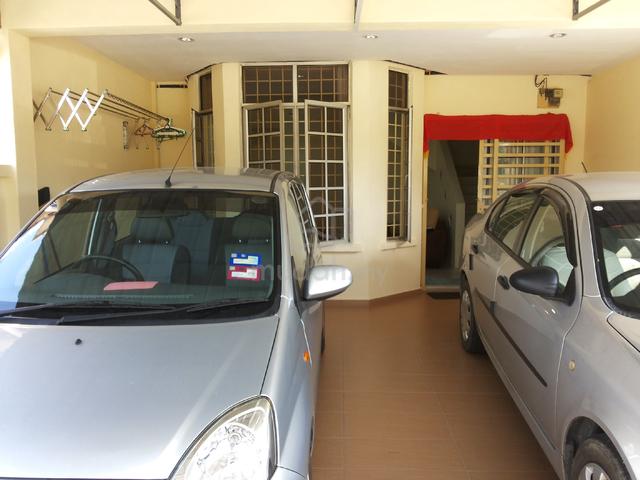 Double storey middle room to rent,Bandar Bukit Puchong 1