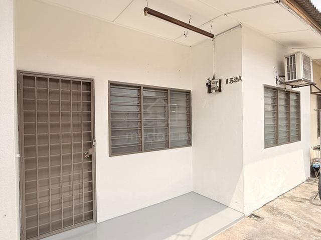 [FOR RENT] Newly Refurbished 3R1B Single-Storey Unit in Sungai Buloh 1