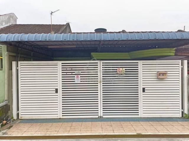 Taman sejati indah open facing hot area 1
