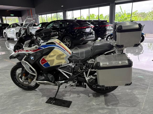 2021 Unreg BMW R1250GSA GSA1250 Adventure 3 Box Al - photo 4 of 8