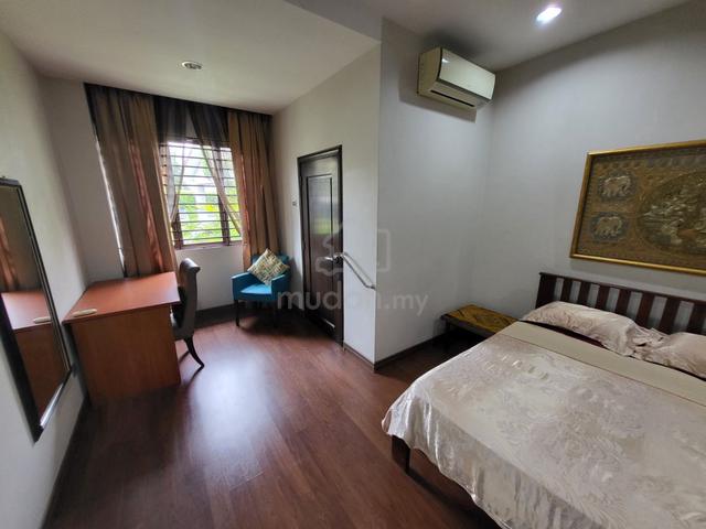 OUG Taman Yarl semi-d room 1