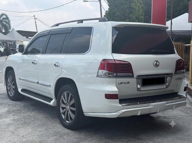 2014 Lexus LX570 5.7 (A) LOAN KEDAI - 2