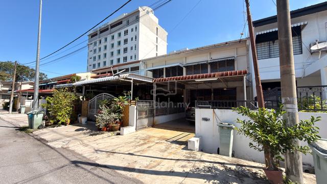 NURESE 2sty House Georgetown near Loh guan Lye unfurnished for rent 1