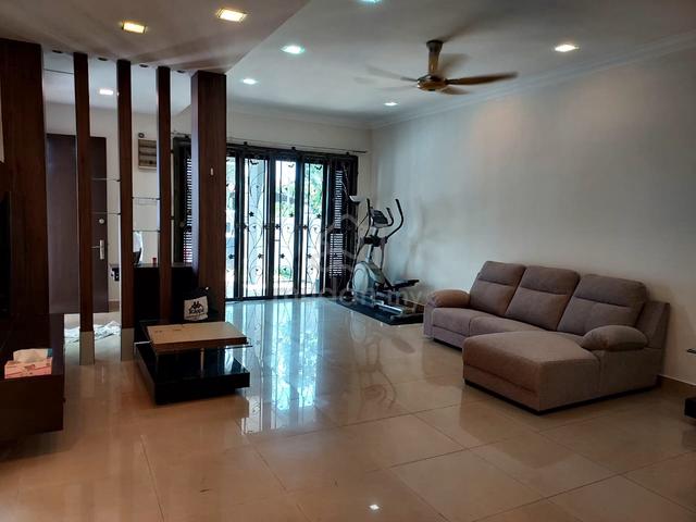 Newly Painted Nice House for Rent 1