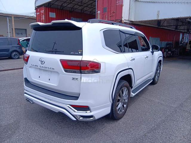 2023 Toyota LANDCRUISER 3.4 ZX FJA300W (A) - 4