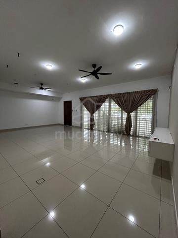 Crista @ Elmina Garden East 2 storey terrace house for rent 1