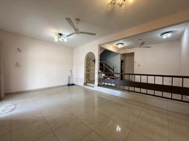 Perling Double Storey House Partial Furnished 1
