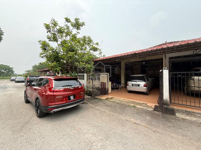 Renovated Single Storey @ Bandar Rinching Sek 6 1