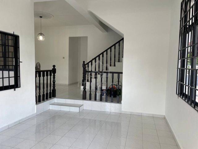 2 Storey Terrace House @ Ros Merah, Taman Johor Jaya, Corner Lot 1